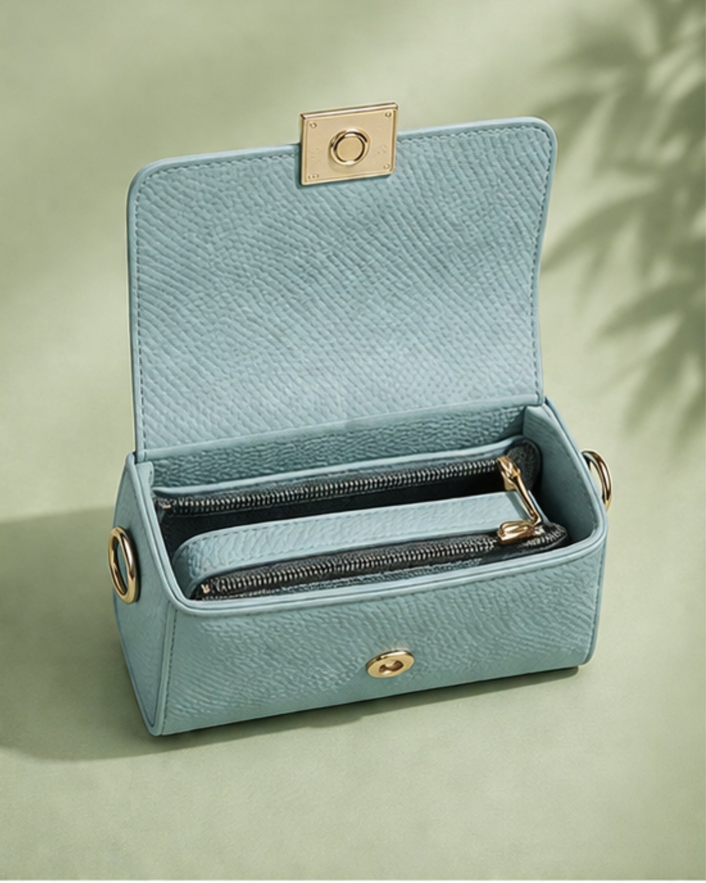 Swag Wali Saheli Structured Mini Top Handle Bag (Pastel Blue)
