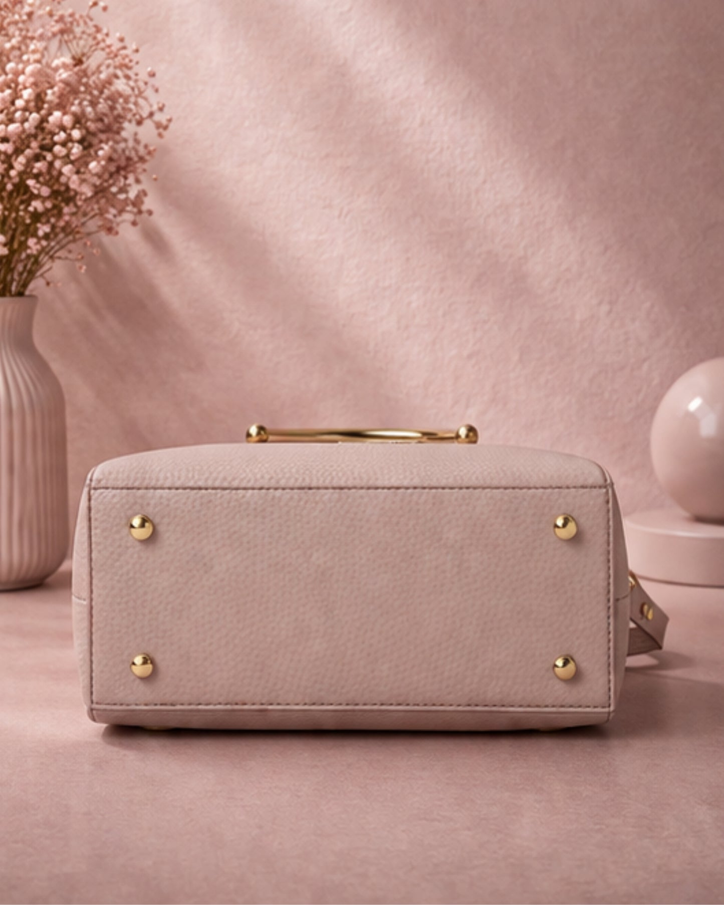Swag Wali Saheli Royal Luxe Structured Handbag (Blush Pink)