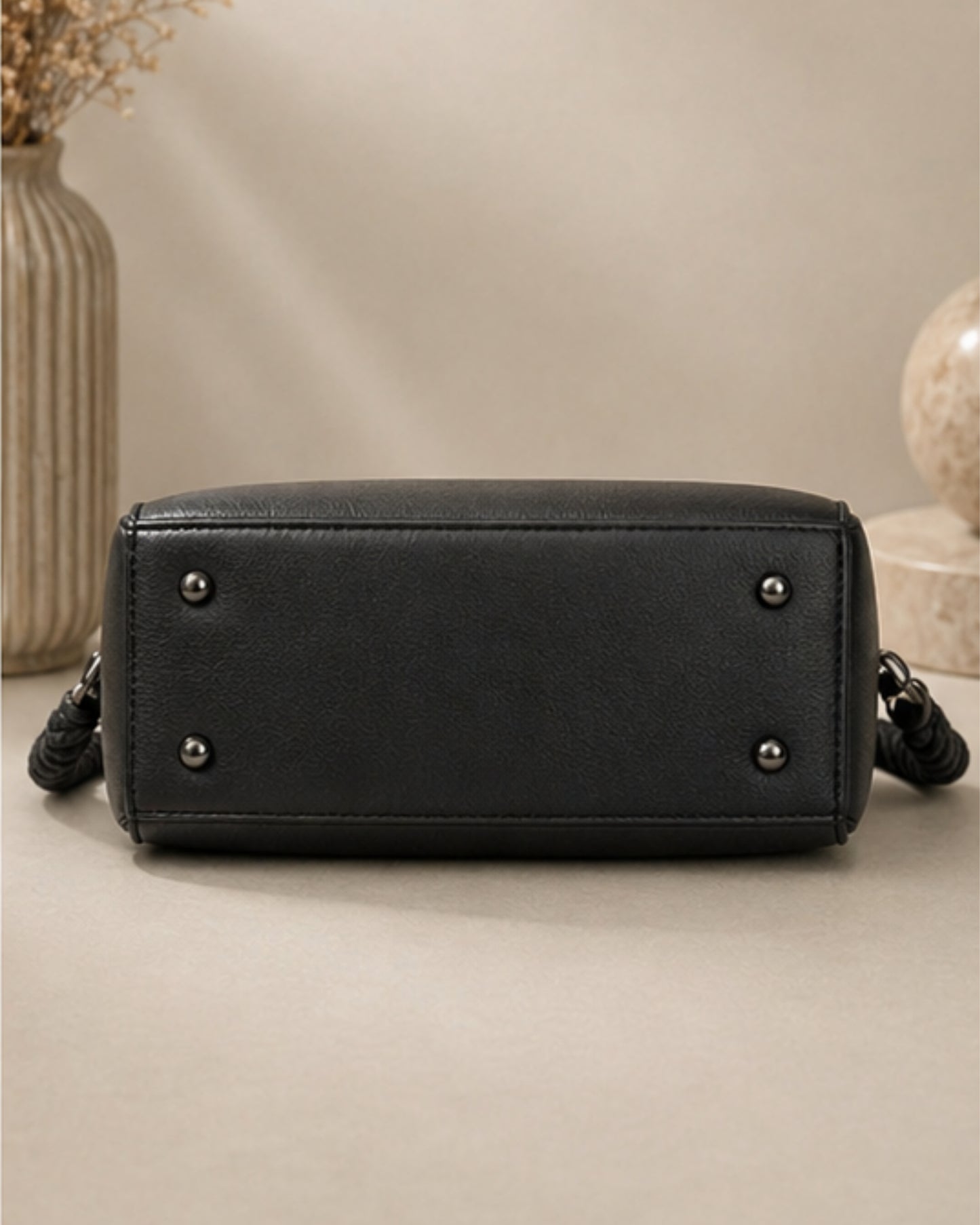 Swag Wali Saheli Luxe Scrunch Rope Handbag (Midnight Black Edition)