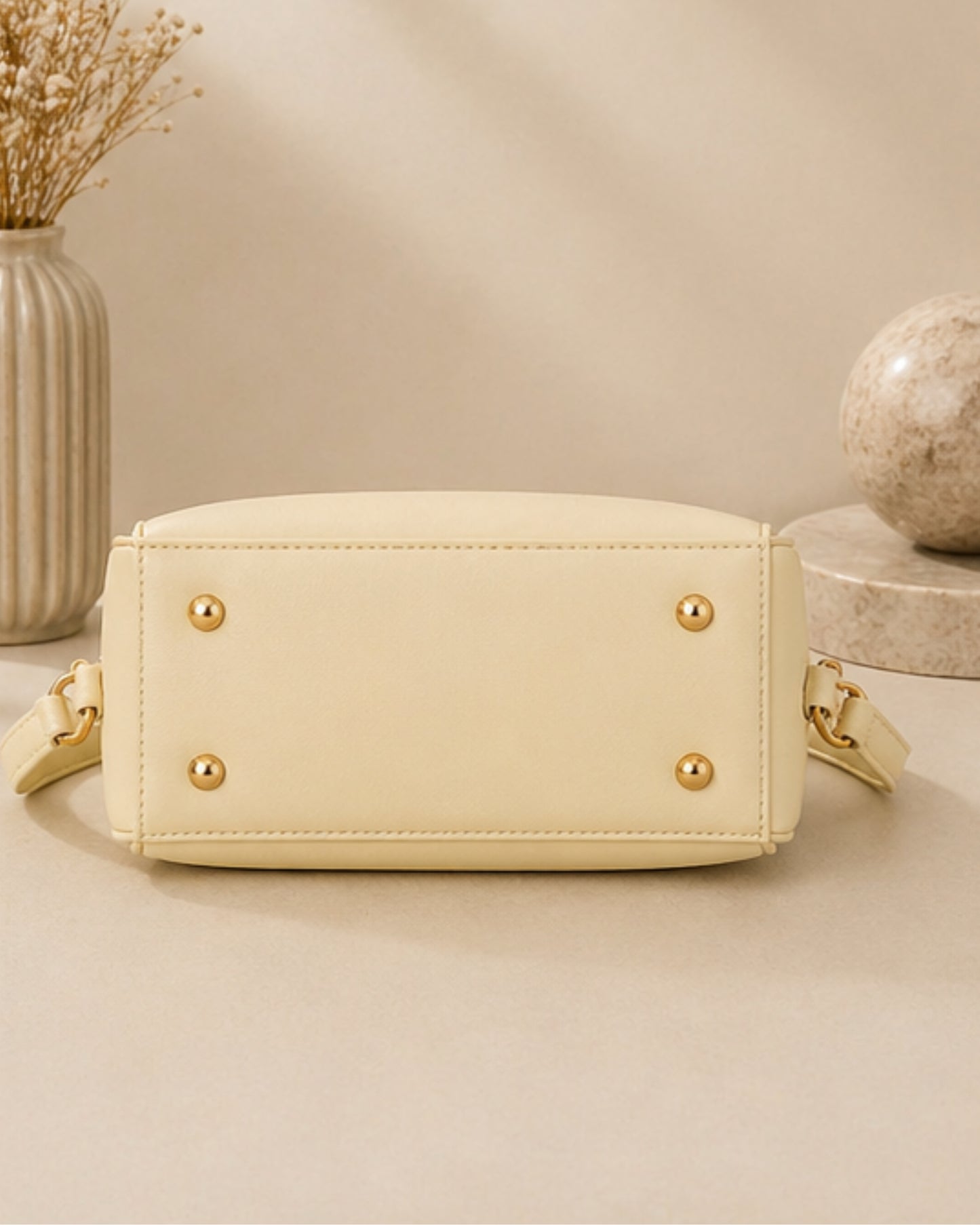 Swag Wali Saheli Elegant Scrunch Handle Handbag (Butter Cream Edition)